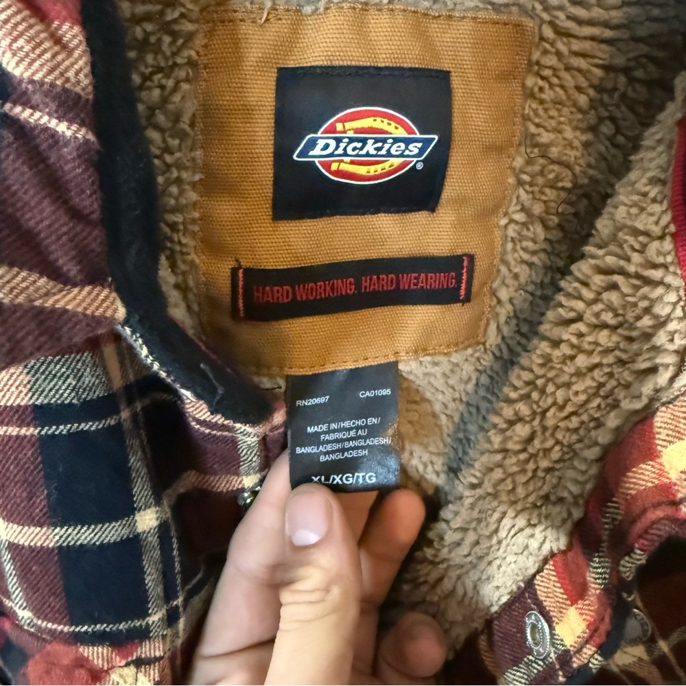 Dickies Red and Black Plaid Sherpa-Lined Jacket - Picture 3 of 7